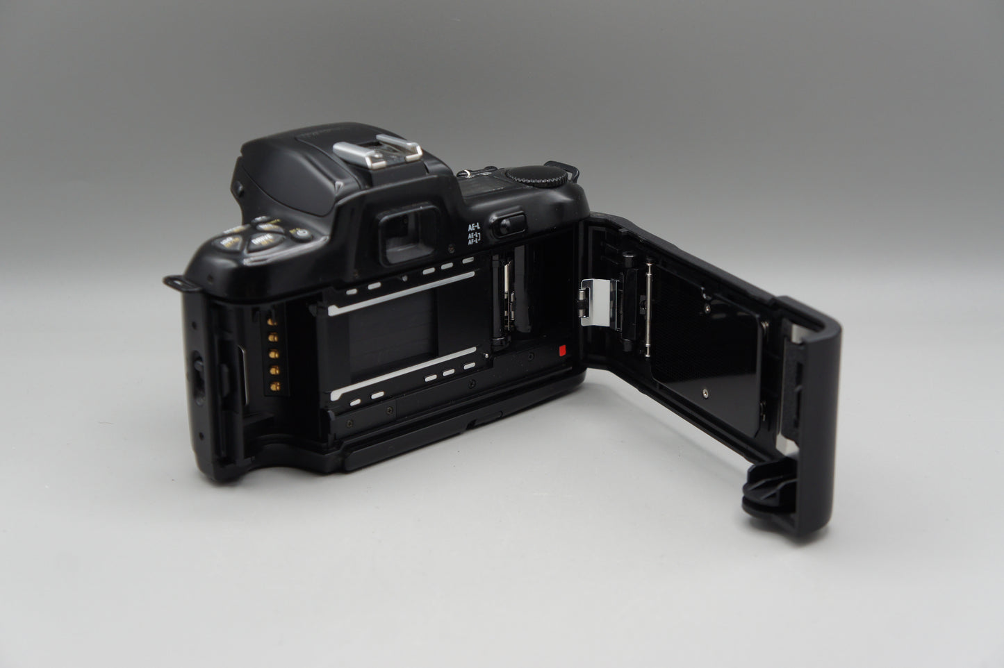 Nikon F-601