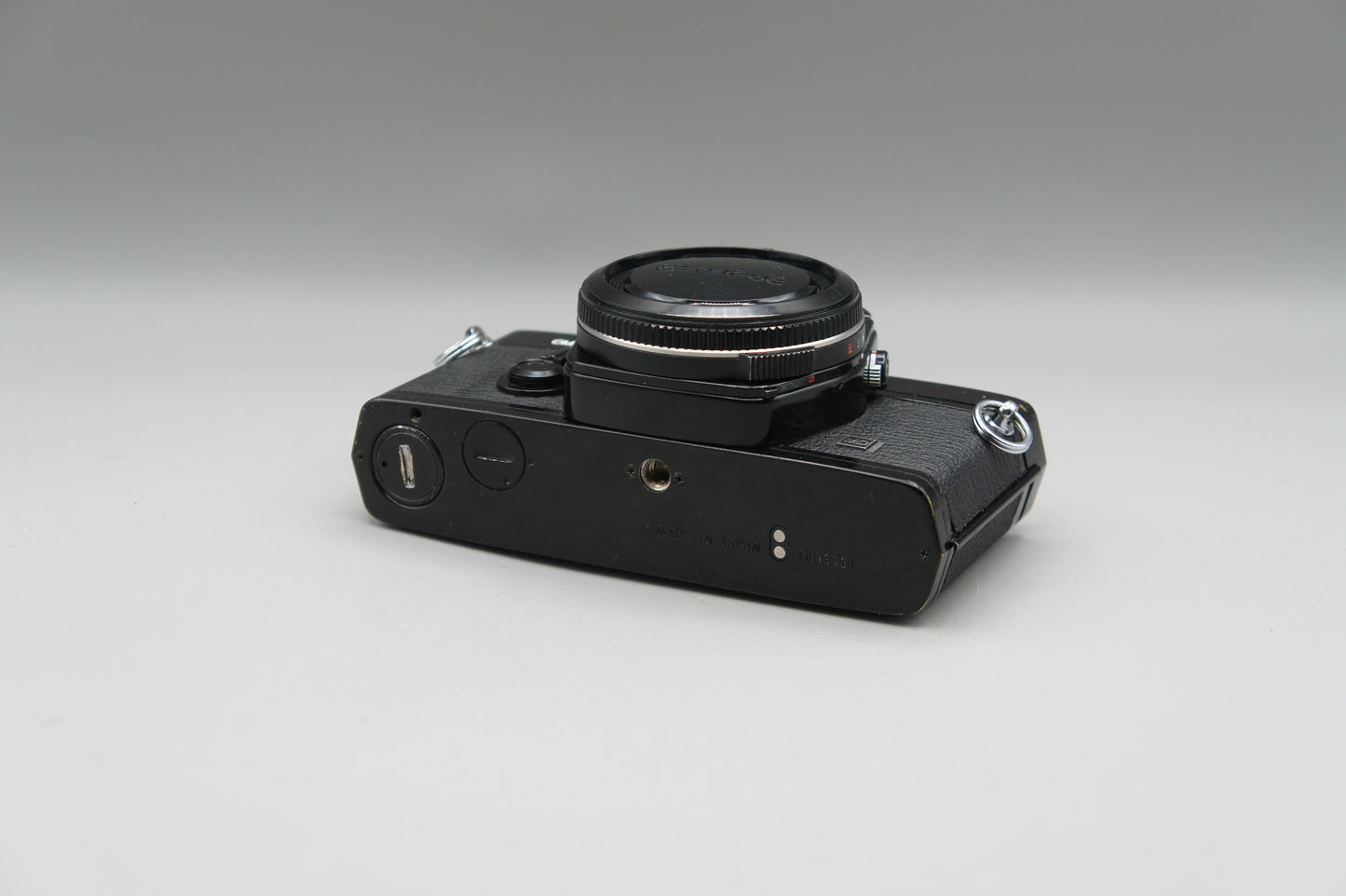 Olympus OM-2n