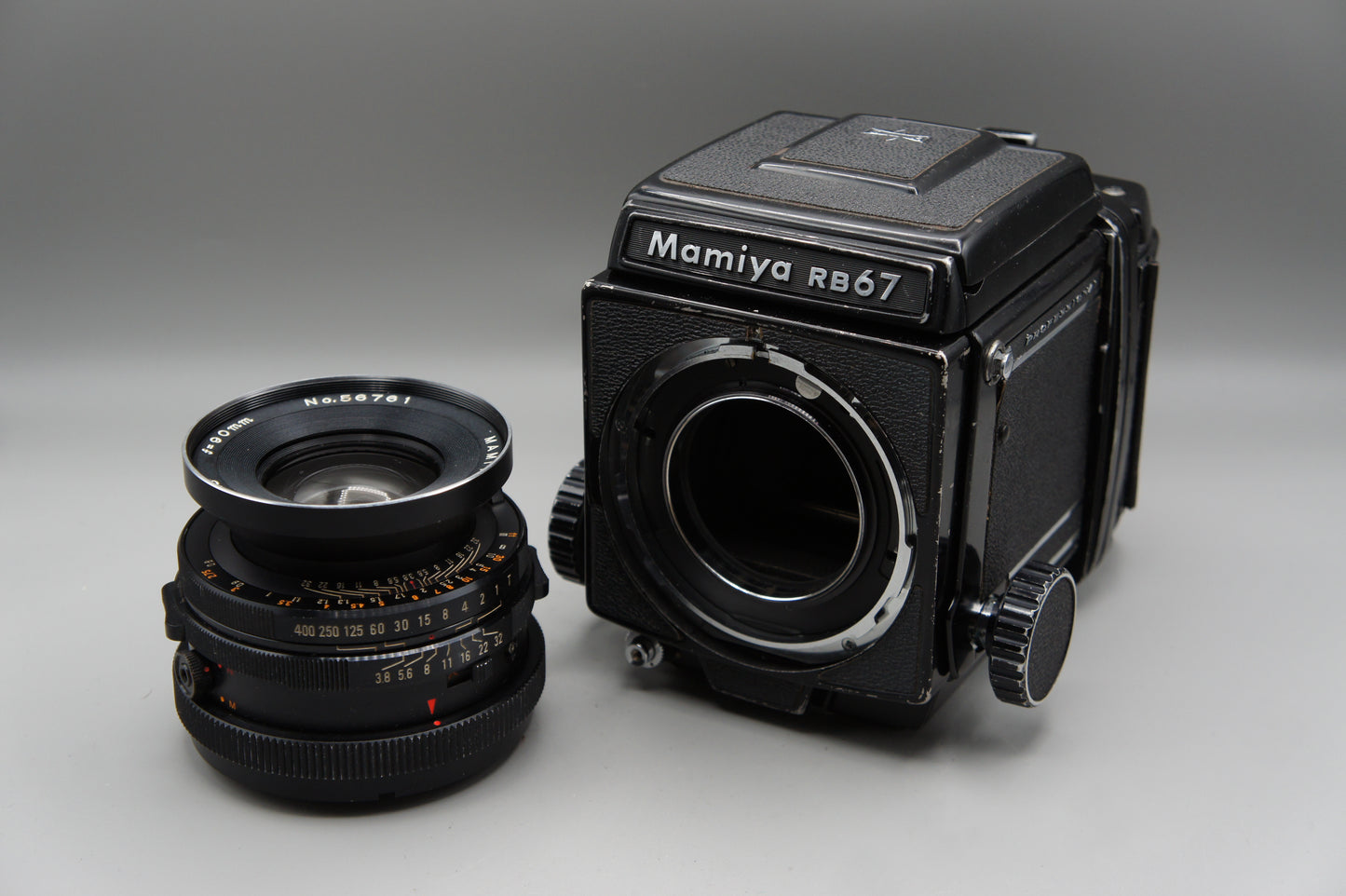 Mamiya RB67 & Mamiya-Sekor 90mm f3.8