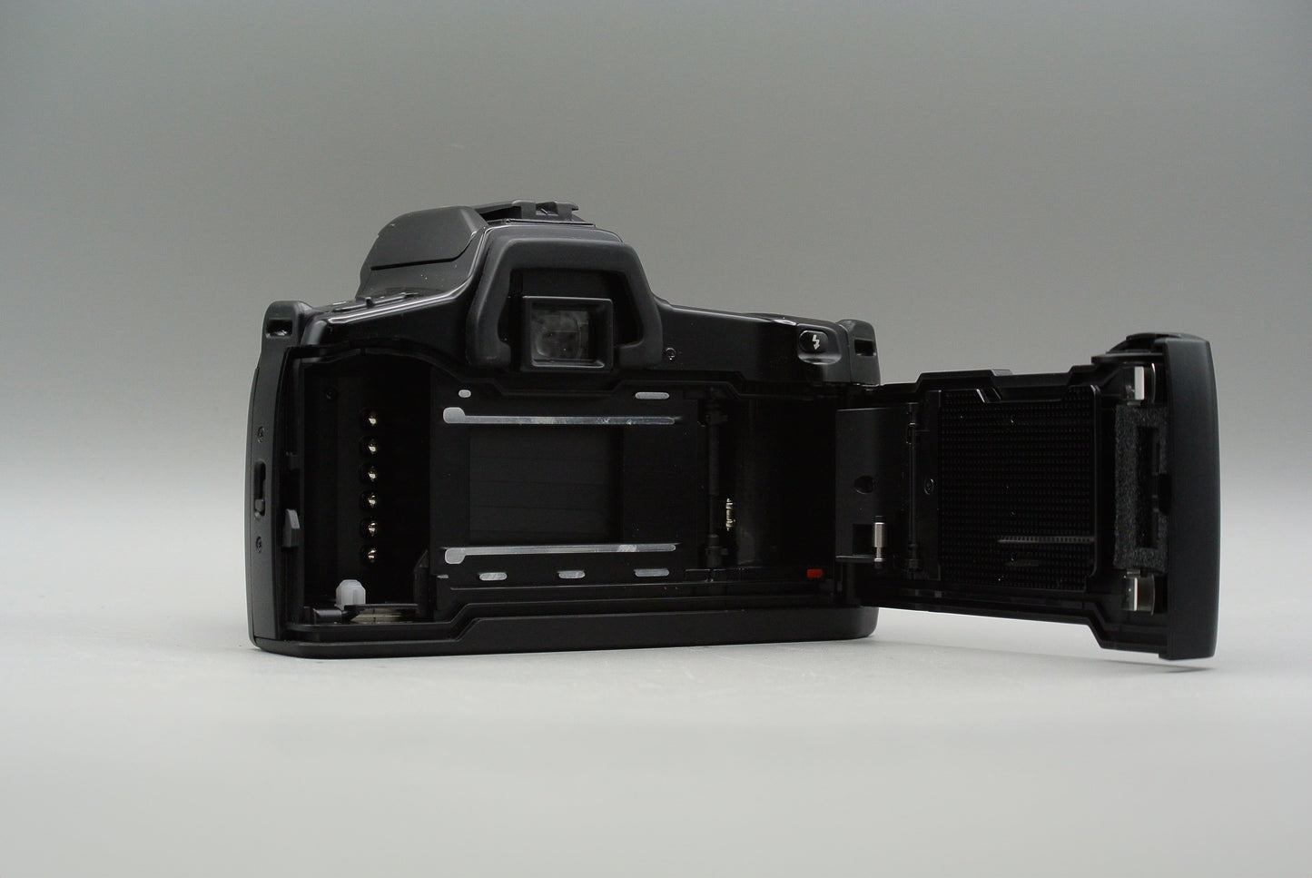 Minolta 3xi & Minolta AF 28mm f2.8