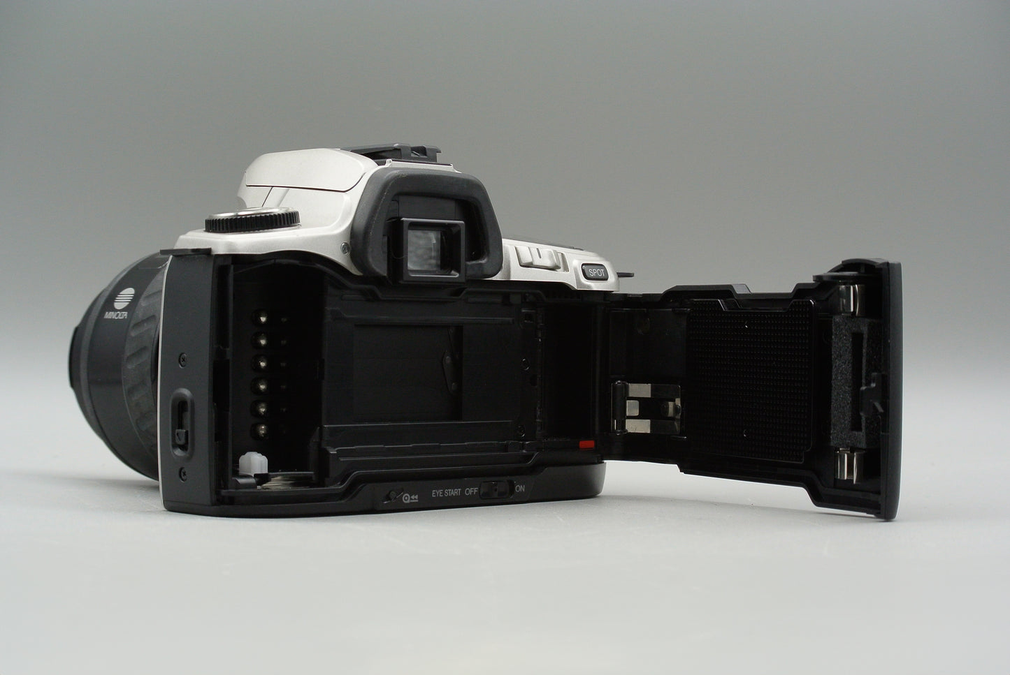 Minolta Dynax 500si Super & Minolta AF Zoom 35-70mm