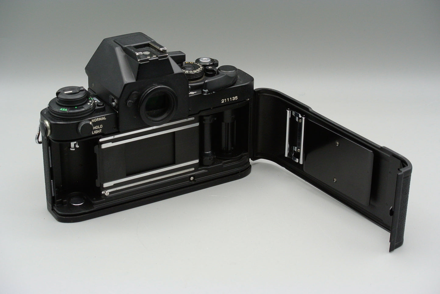 Canon New F-1