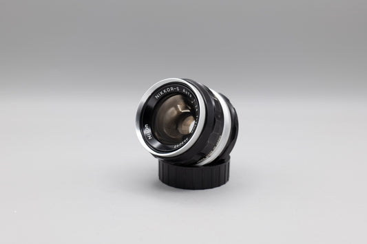 Nikon Nikkor-S Auto 35mm f2.8 Pre-AI