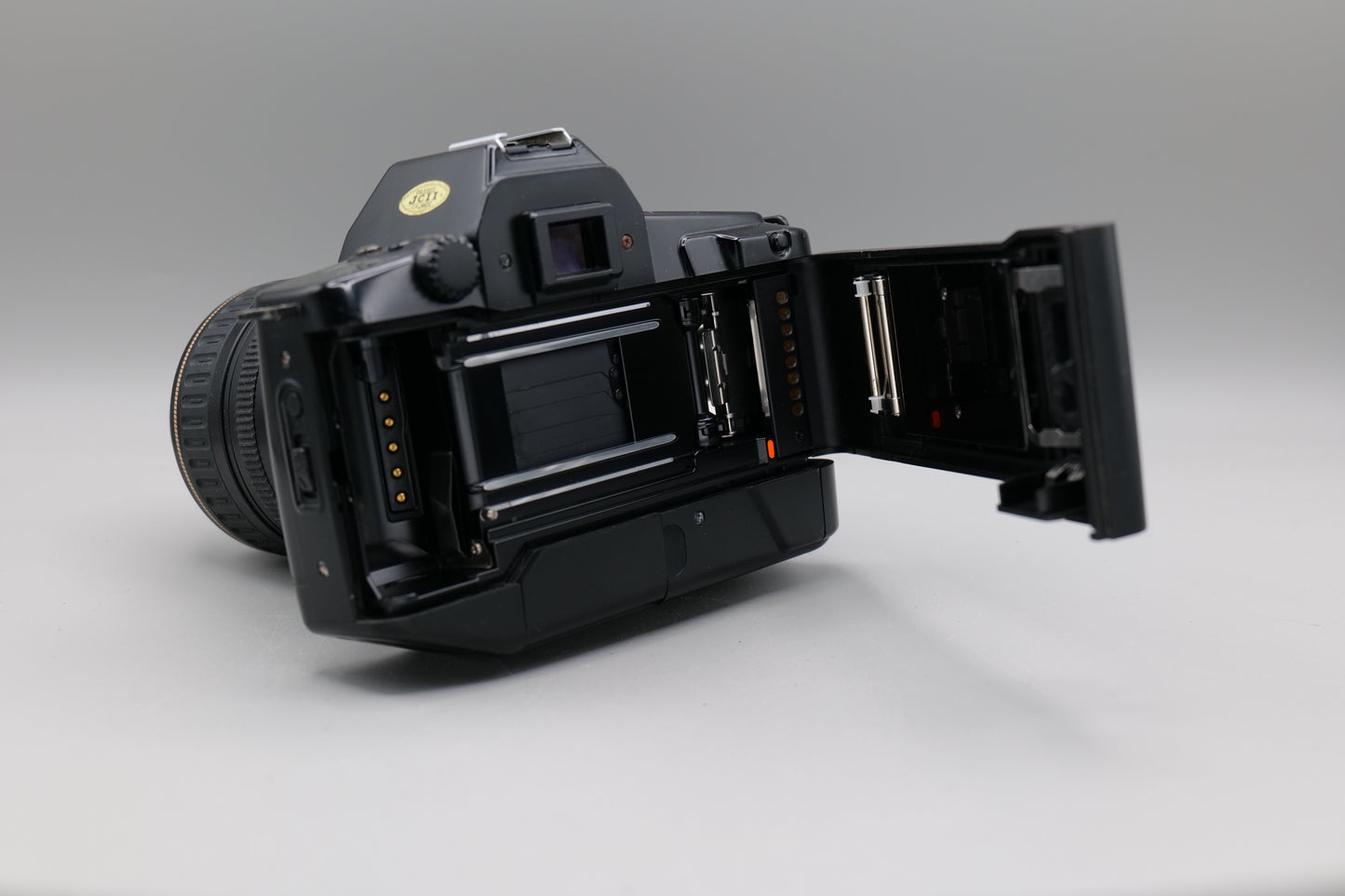 Canon EOS 650 & Ultrasonic EF 28-105mm