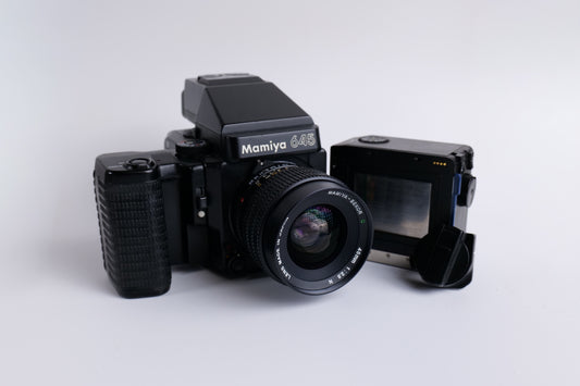 Mamiya 645 Super & Mamiya-Sekor N 45mm f2.8 & Accessoires