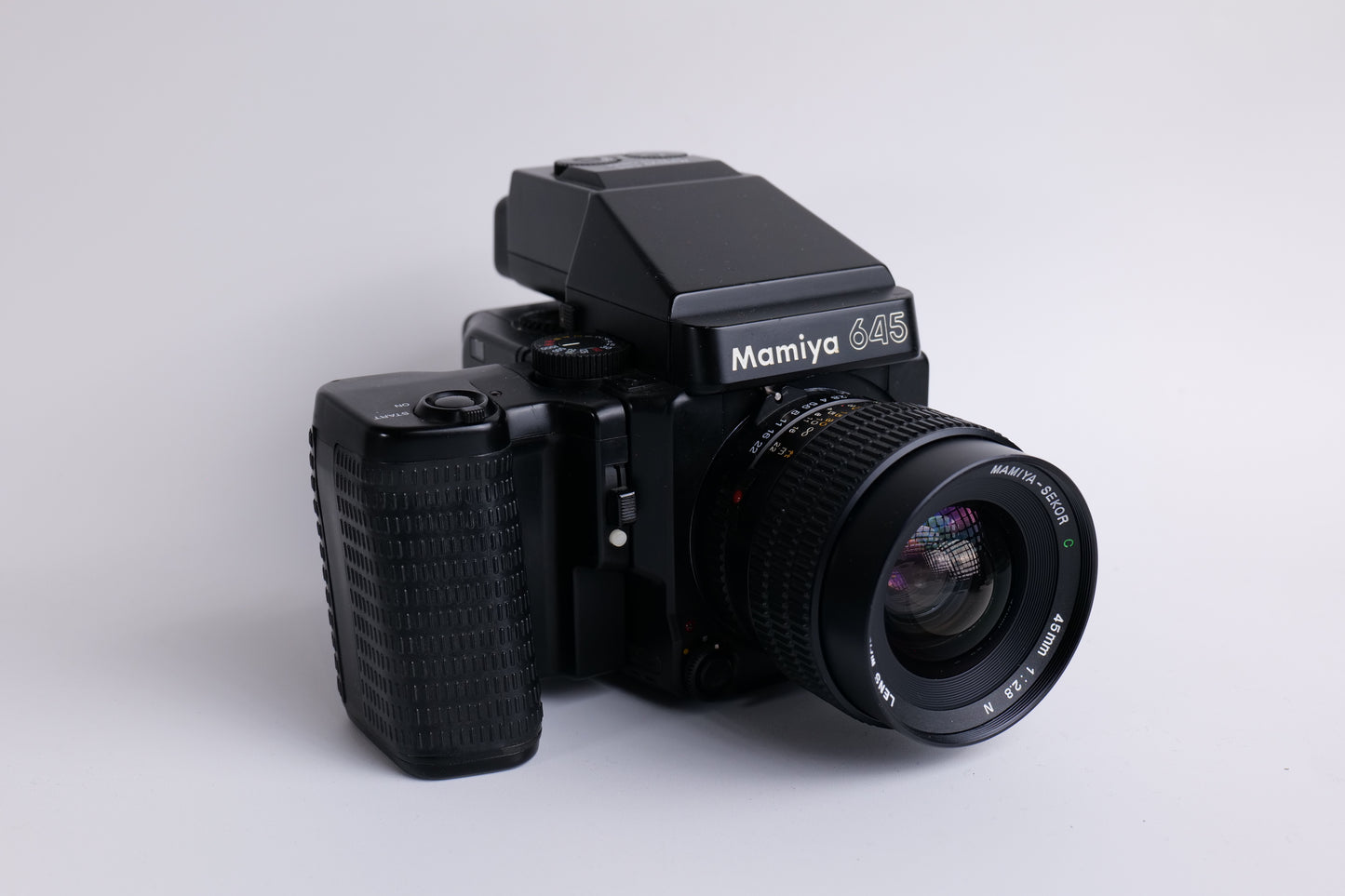 Mamiya 645 Super & Mamiya-Sekor N 45mm f2.8 & Accessoires