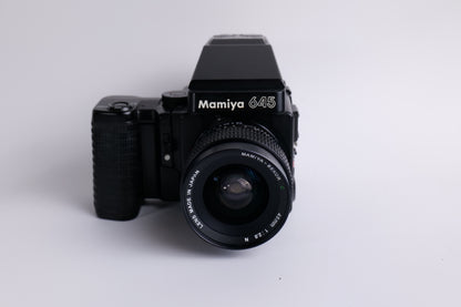 Mamiya 645 Super & Mamiya-Sekor N 45mm f2.8 & Accessoires