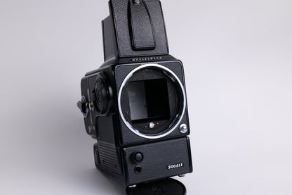 Hasselblad 500 ELX & Sonnar 4/150mm T* [AVEC ADAPTATEUR A PILES AAA LR6]