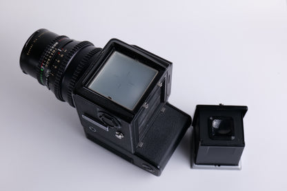 Hasselblad 500 ELX & Sonnar 4/150mm T* [AVEC ADAPTATEUR A PILES AAA LR6]