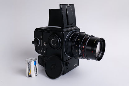 Hasselblad 500 ELX & Sonnar 4/150mm T* [AVEC ADAPTATEUR A PILES AAA LR6]