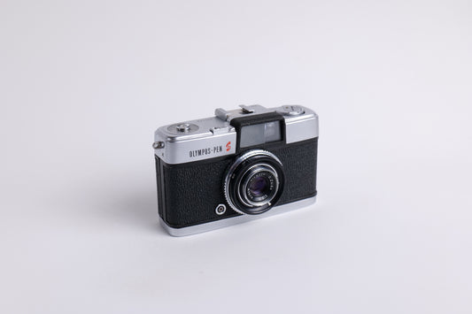 Olympus-Pen S