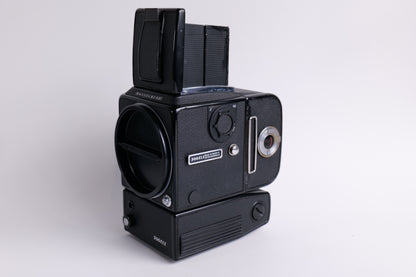 Hasselblad 500 ELX [AVEC ADAPTATEUR A PILES AAA LR6]