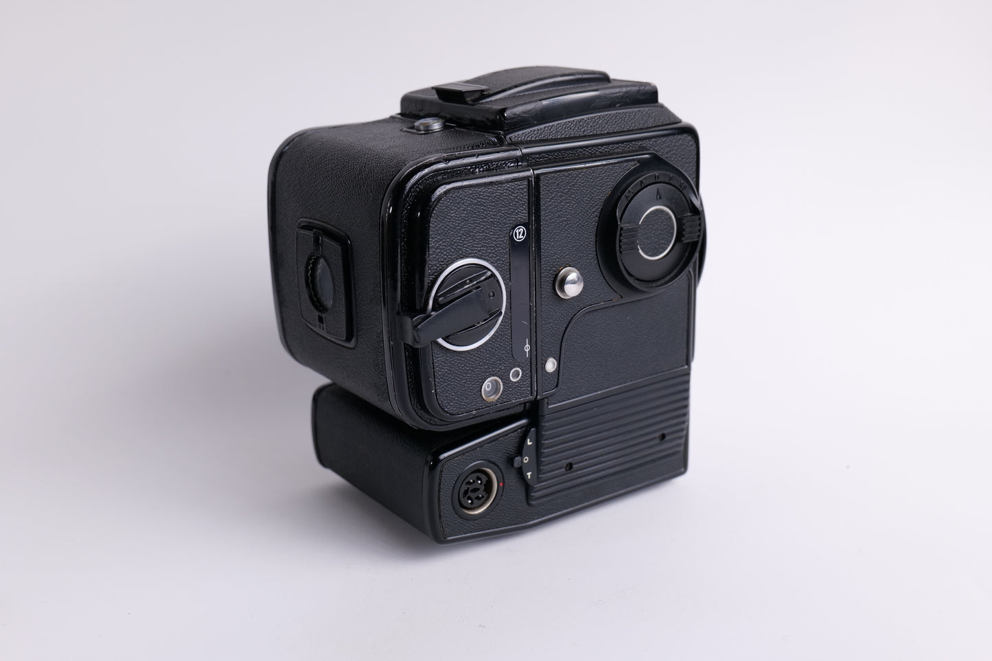 Hasselblad 500 ELX [AVEC ADAPTATEUR A PILES AAA LR6]