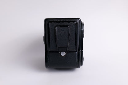 Hasselblad 500 ELX [AVEC ADAPTATEUR A PILES AAA LR6]