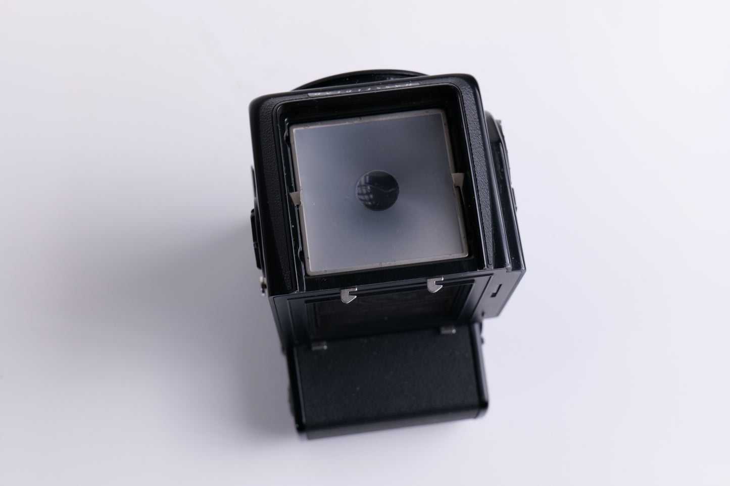 Hasselblad 500 ELX [AVEC ADAPTATEUR A PILES AAA LR6]