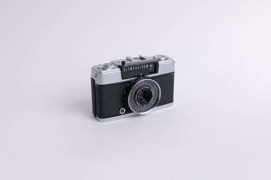 Olympus PEN EE-3