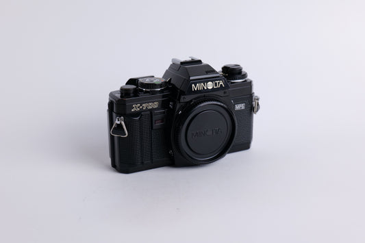 Minolta X-700