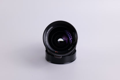 Zeiss Distagon 50mm f/4 T* [Hasselblad]