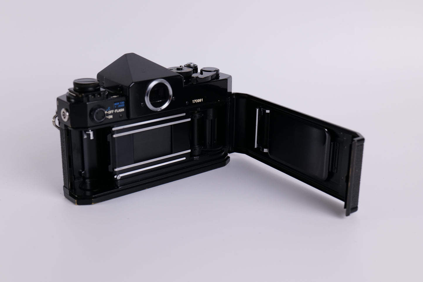 Canon F-1