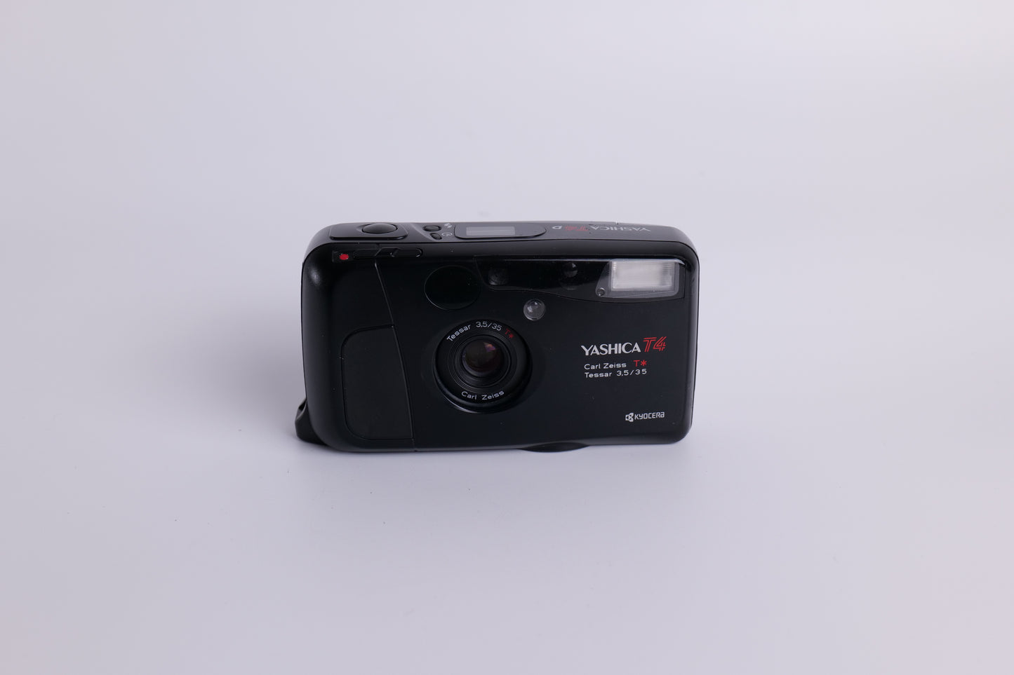 Yashica T4 D