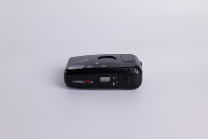 Yashica T4 D