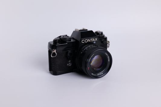 Contax 139 Q & Zeiss Planar 50mm f/1.7 T*