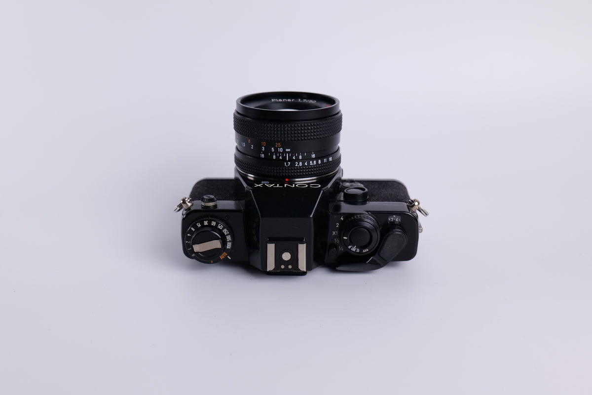 Contax 139 Q & Zeiss Planar 50mm f/1.7 T*
