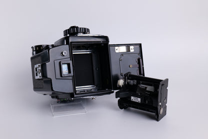 Mamiya M645 1000s & Mamiya-Sekor 80mm f/2.8