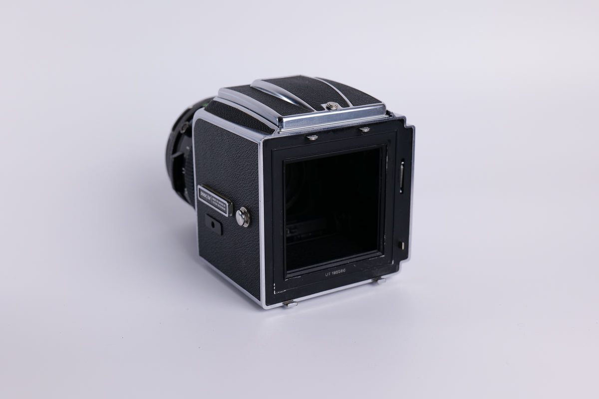 Hasselblad 500 C/M & Zeiss Planar CF 80mm f/2.8 T*