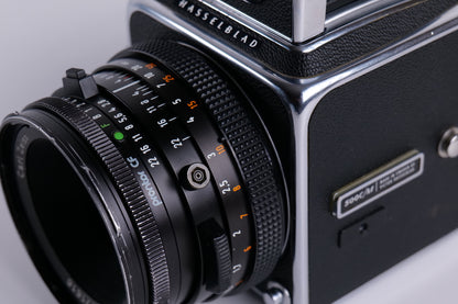 Hasselblad 500 C/M & Zeiss Planar CF 80mm f/2.8 T*