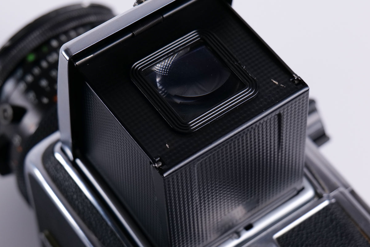 Hasselblad 500 C/M & Zeiss Planar CF 80mm f/2.8 T*