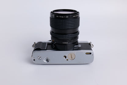 Minolta XG-M & Zoom Rokkor 35-70mm f/3.5