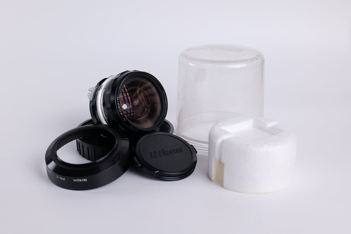 Nikon Nikkor-H Auto 28mm f/3.5 Pre-AI