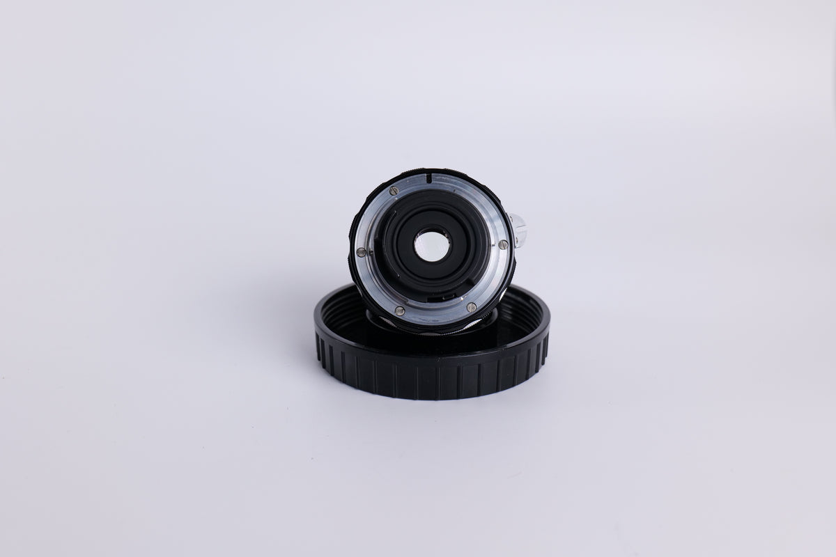 Nikon Nikkor-H Auto 28mm f/3.5 Pre-AI