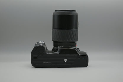 Minolta Dynax 7000i & Minolta AF Zoom 100-300mm f4.5-5.6
