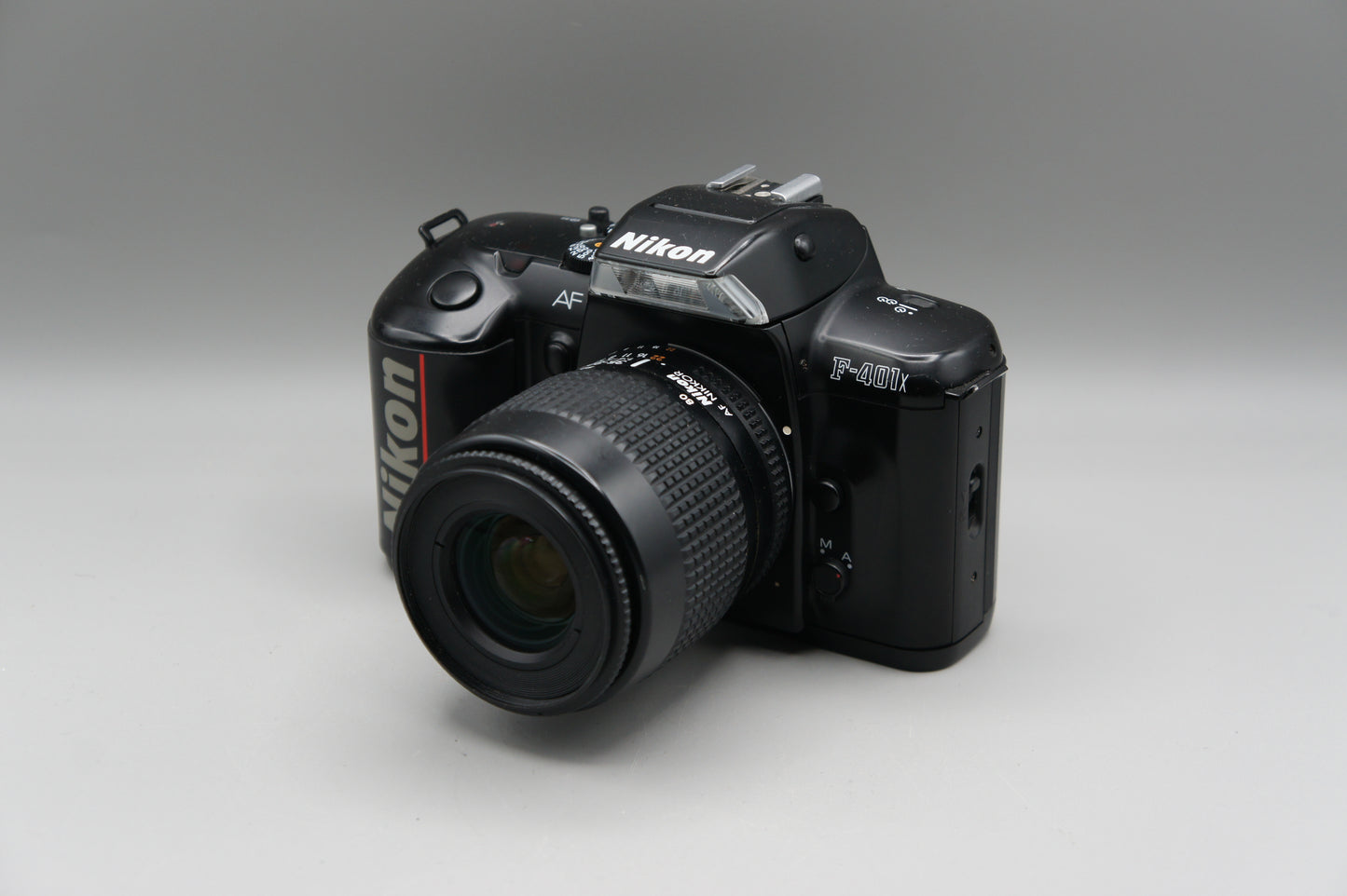 Nikon F-401x & AF Nikkor 35-80mm