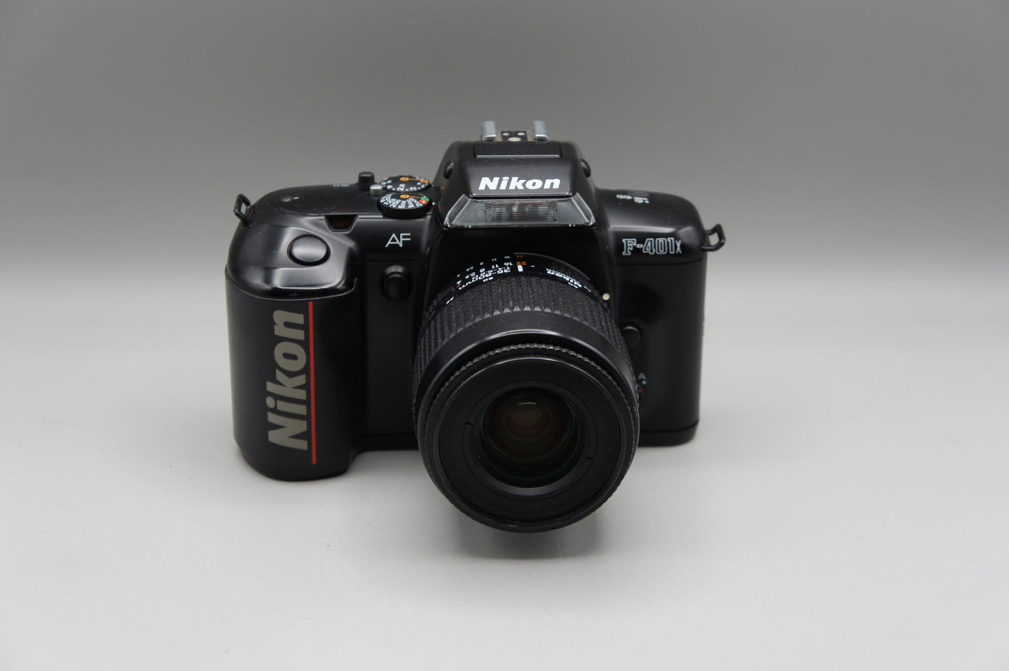 Nikon F-401x & AF Nikkor 35-80mm