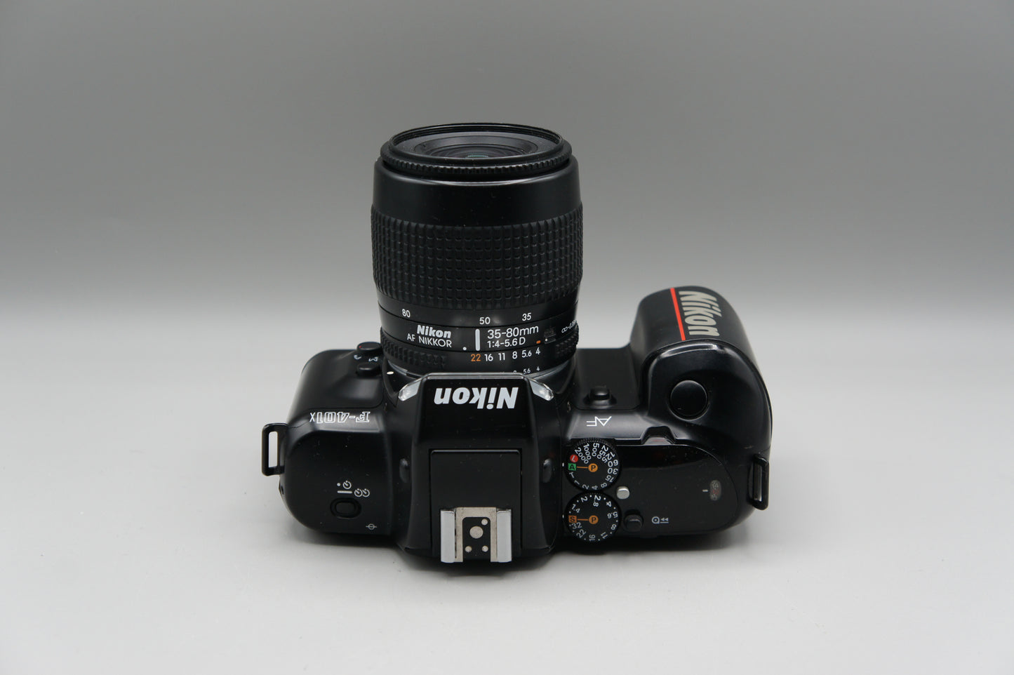 Nikon F-401x & AF Nikkor 35-80mm