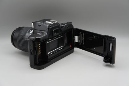 Nikon F-401x & AF Nikkor 35-80mm
