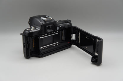Nikon F-601