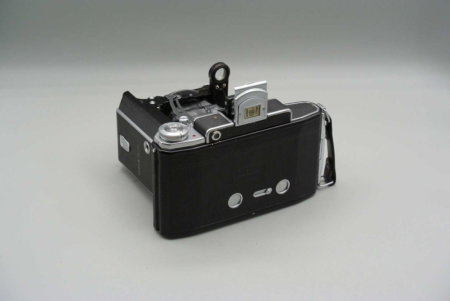 Zeiss Ikon Super Ikonta 531/2 6x9 Zeiss Tessar 3.5 105mm
