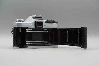 Canon AE-1 & Canon FD 50mm f1.8 S.C