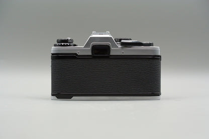 Olympus OM-10 & Zuiko Zoom 35-70mm