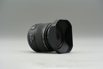Leica DG Macro-Elmarit 45mm f2.8 MEGA O.I.S
