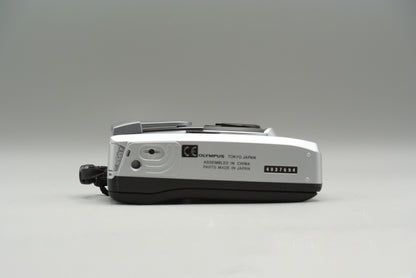 Olympus Accura Zoom 105 R