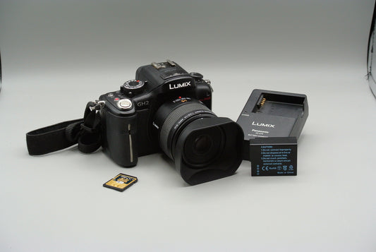 Panasonic Lumix DMC GH2 & Leica Macro-Elmarit 45mm