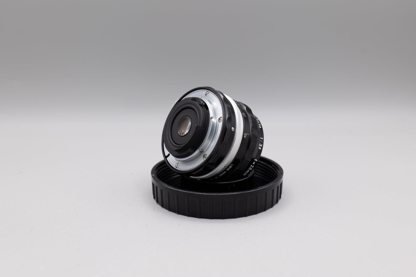 Nikon Nikkor-H Auto 28mm f3.5 Pre-AI